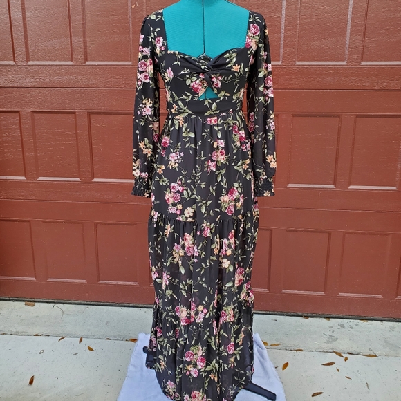 Floral maxi dress, long sleeve (NWT) - Picture 6 of 10